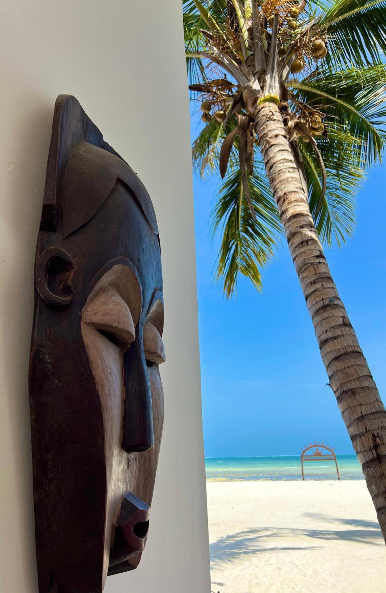 Karibu Beach Resort Pongwe Luaran gambar