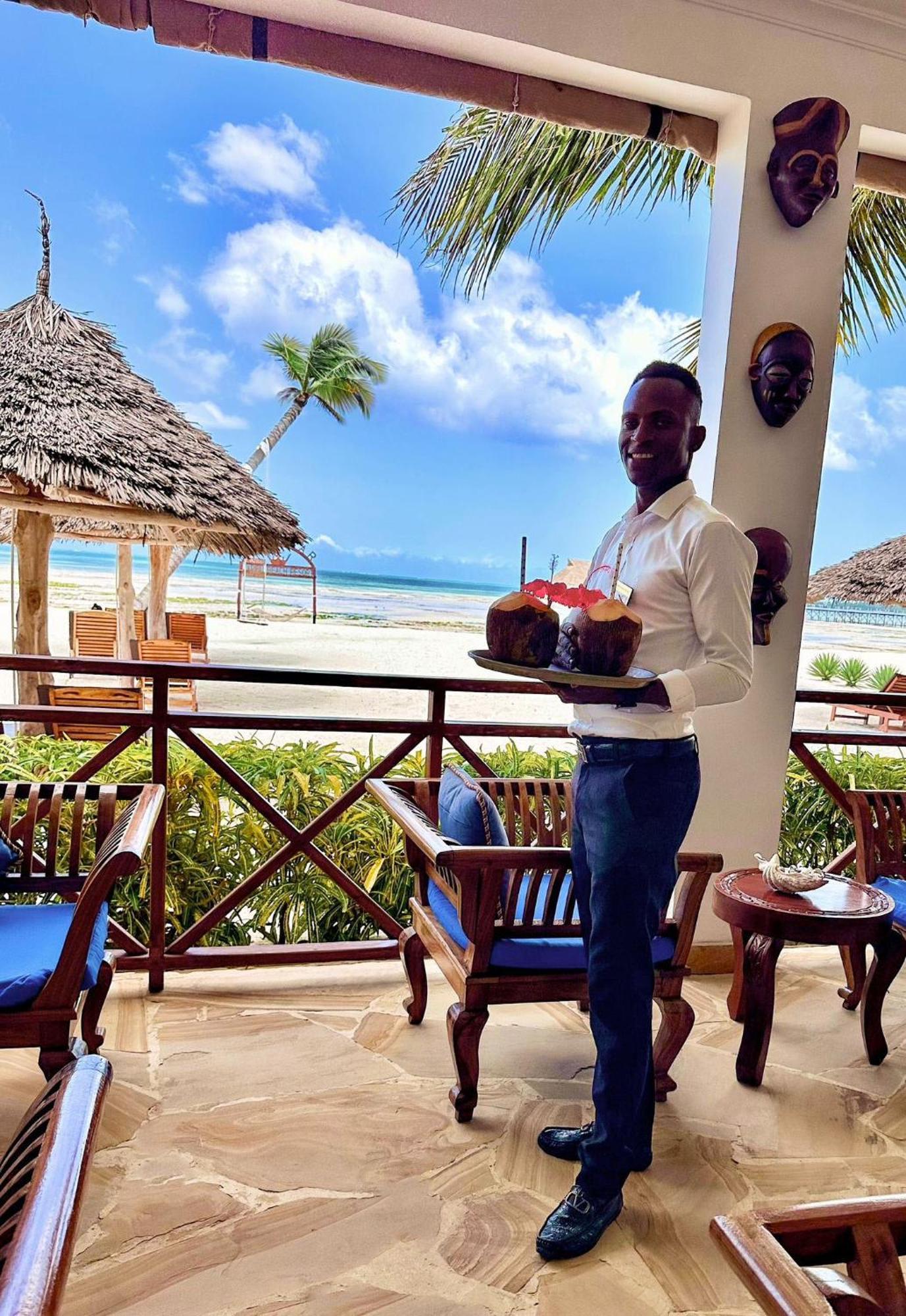 Karibu Beach Resort Pongwe Luaran gambar
