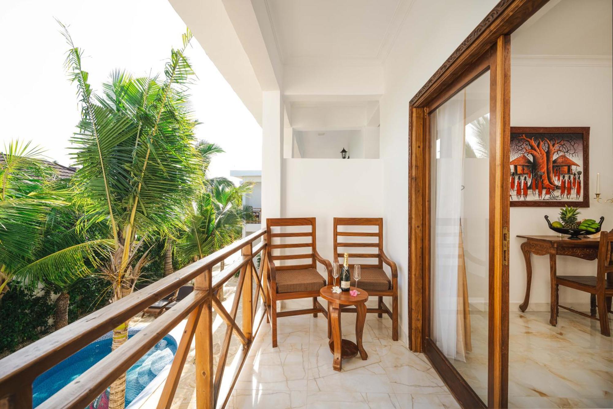 Karibu Beach Resort Pongwe Luaran gambar